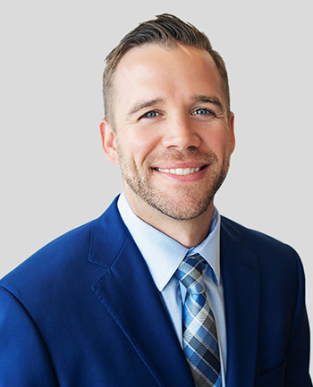 Headshot of Ryan Schimpf