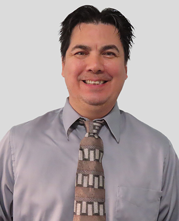 Headshot of Lee Breitsprecher