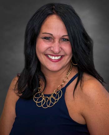 Headshot of Jennifer Ganshaw