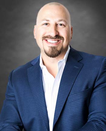 Headshot of Hernan Mireles