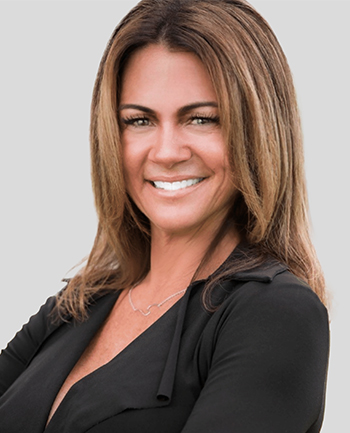 Headshot of Cassia Roxas