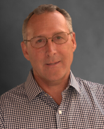 Headshot of Elvin Henderson