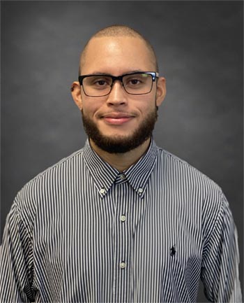 Headshot of Diego Vizcarra