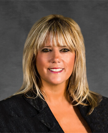 Headshot of Sherri Knott