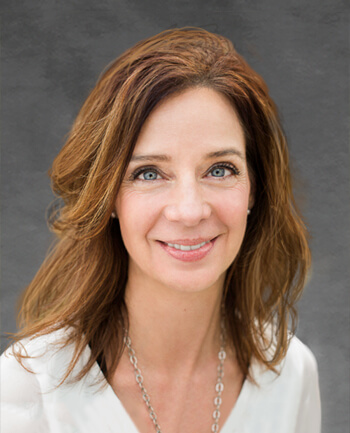 Headshot of Carrie Reed