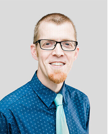 Headshot of Dan Nicholson