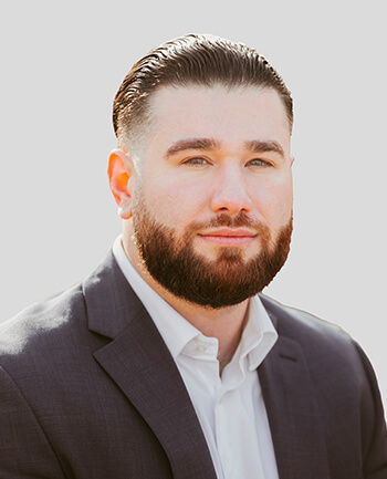 Headshot of Kyle Arabian