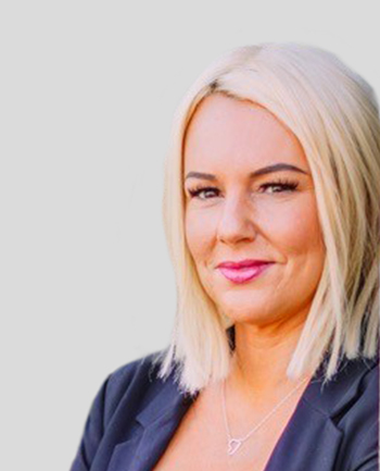 Headshot of Julie Glassco