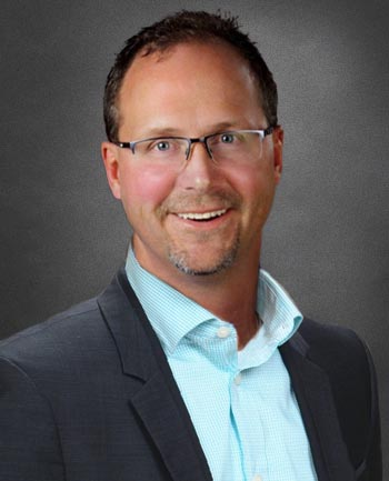 Headshot of Derek Schansberg