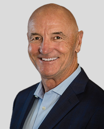 Headshot of Zach Taylor